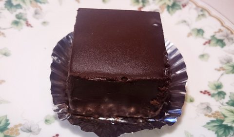 グーテ・ド・ママン；チョコレートケーキ